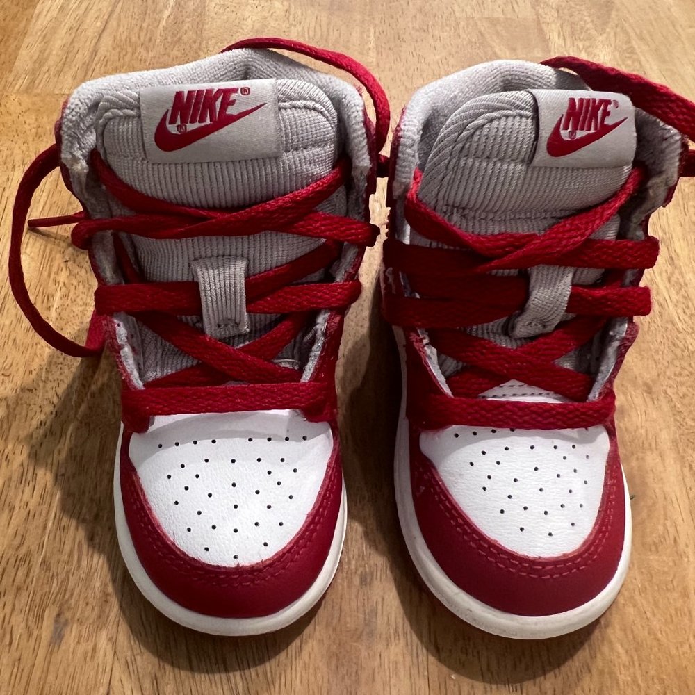 Toddler Jordan 1 High OG Varsity Red